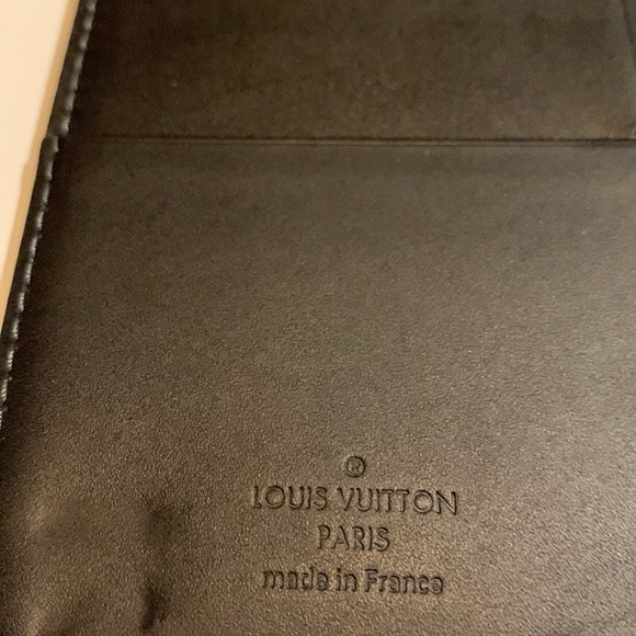 Louis Vuitton Mens Wallet or checkbook - Picture 7 of 14